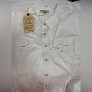 NWT. Western. Rodeo Women’s Shirt White, Pearly Button Down Long Sleeve Top. 2XL